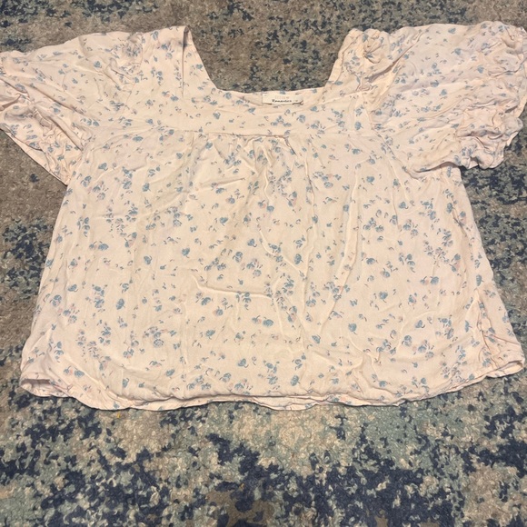 URBAN Romantics Tops - Urban Romantics Blouse – Size Large